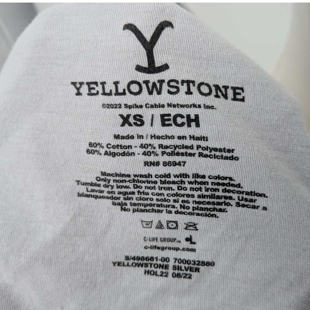Yellowstone Dutton Ranch Graphic Tee Western Cowboy Core Fitted Top Size XS - Picture 3 of 7